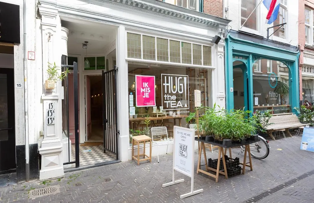 Pearl Of The Hague - R.Q.C.-1