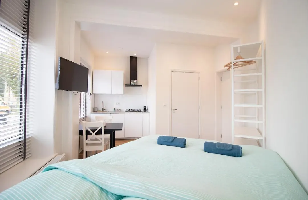 Escamp Apartments-1
