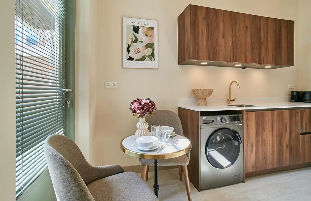 Seaside Design Apartment-1