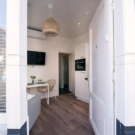 Four Star Apartments - Badhuisstraat-3