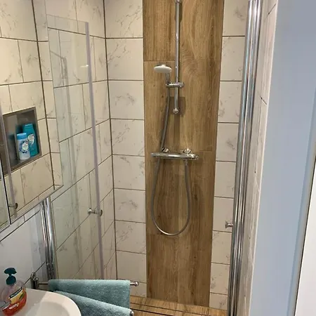 Tinyhouse Scheveningen beach FREE gated parking-3