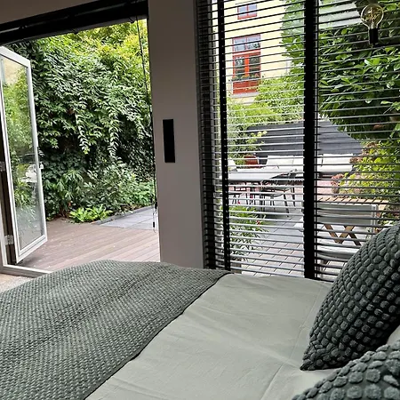 City Oasis With Private Parking-3