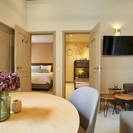 Seaside Design Apartment-2