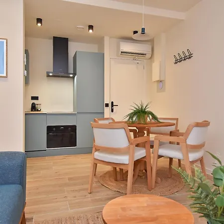 Curated Apartment Near Scheveningen Beach-3