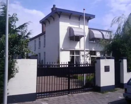 Villa Insulinde-3
