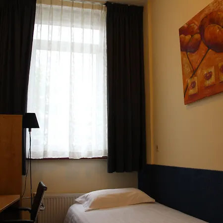 New City Hotel Scheveningen-3