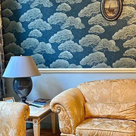 The Royal Suite II - R.Q.C.-2