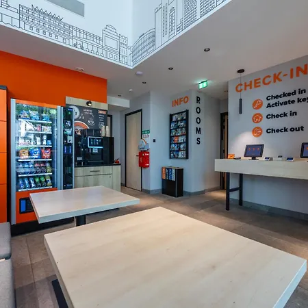 Fox Hotel The Hague Scheveningen-2