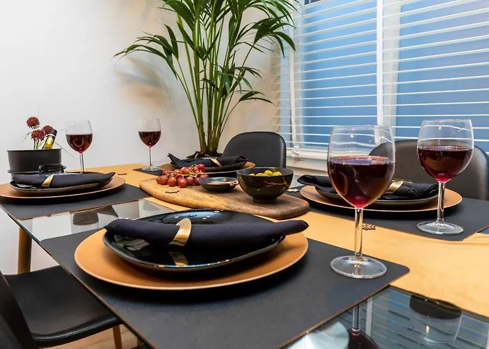 New Pearl Of Scheveningen Black Swan Beach A Family Loft The Hague 180A