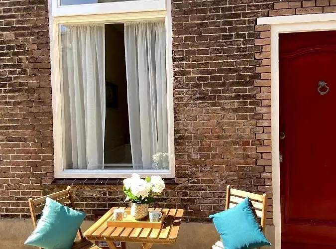 Ferienwohnung Basic Little House Scheveningen Den Haag