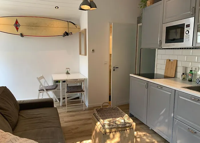 Tinyhouse Scheveningen beach FREE gated parking Den Haag