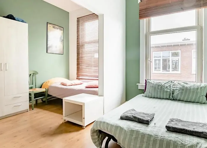 Cozy Private Room In Shared Apartment, Close To Beach And City Center Den Haag