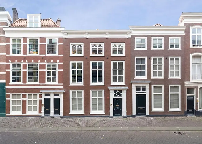 Ferienwohnung Haya Historic - Rose Den Haag
