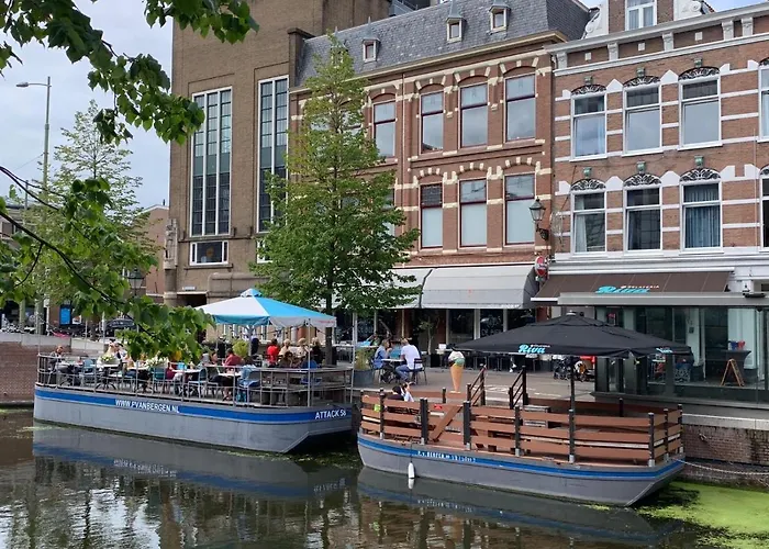 Apartement City Centre With Roof Terrace And Parking With Additional Costs Den Haag